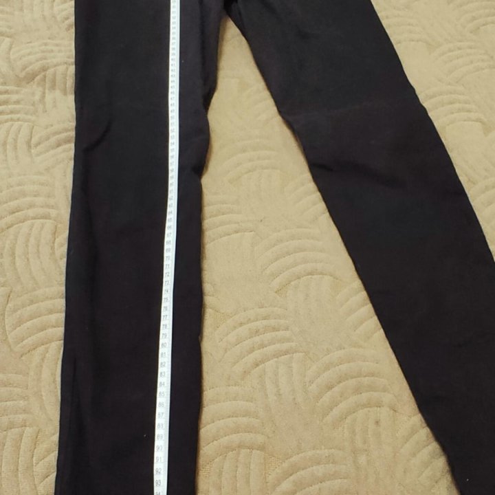 Джинсы черные