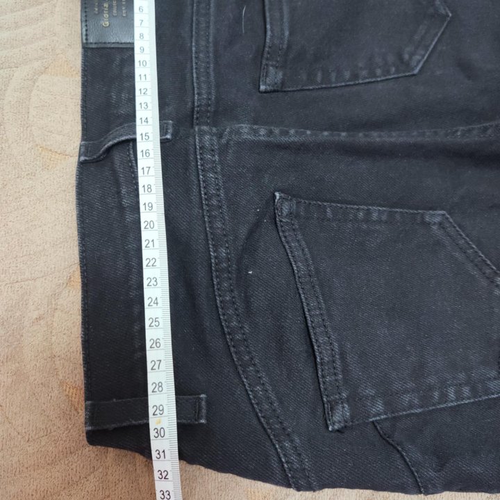 Джинсы черные