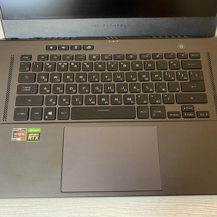 Asus rog zephyrus q1 15.6