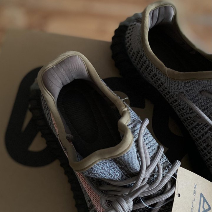 Кроссовки Adidas Yeezy Boost 350