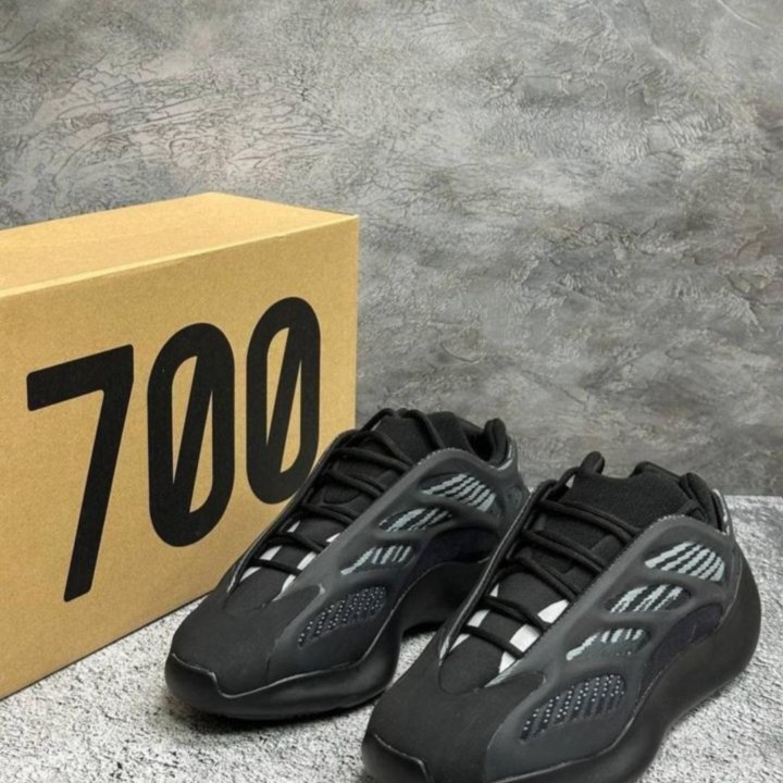 Кроссовки Adidas Yeezy Boost 700