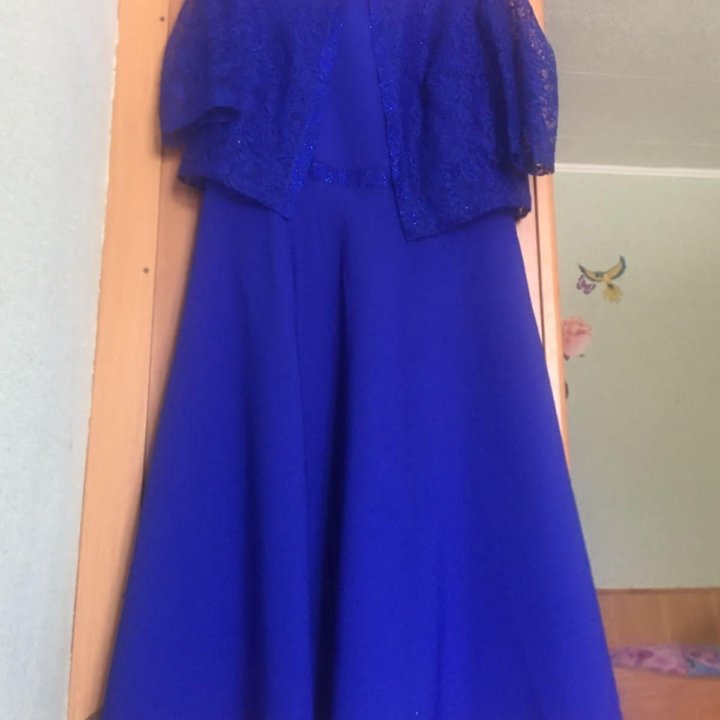 Платье и туфли