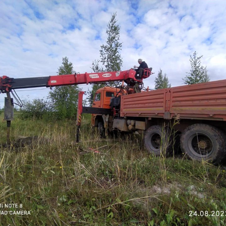 Буровые работы, установка столбов