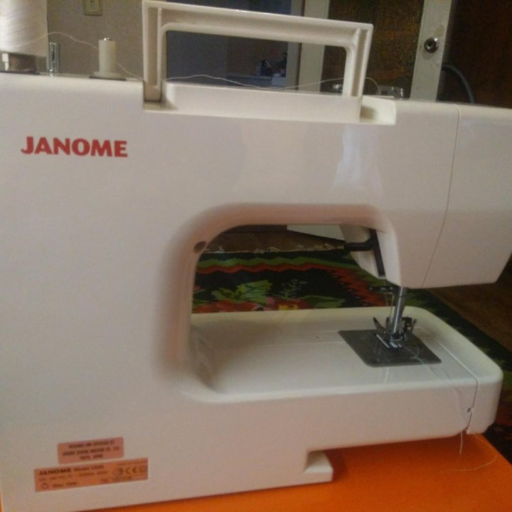 Швейная машина Janome VS 50/52