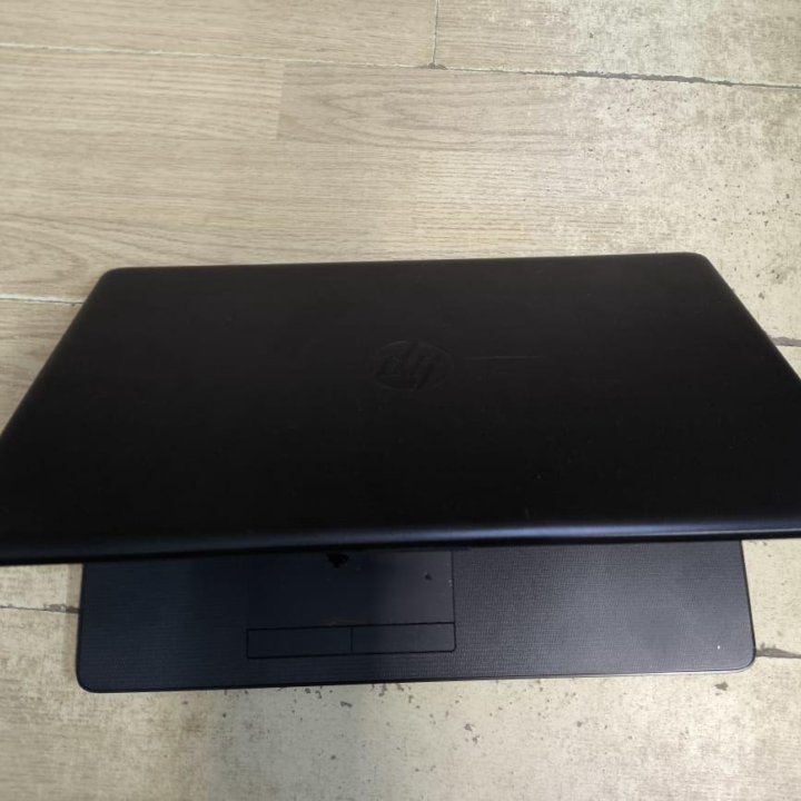 HP 15 2019, AMD A6 9220/8gb/1000gb/up 4gb video Ra