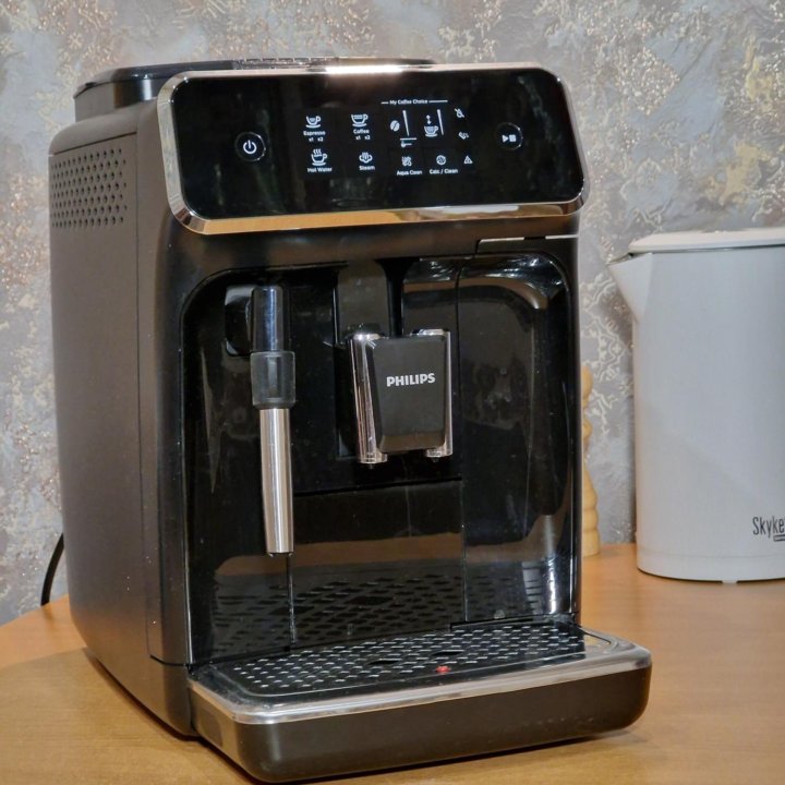 Автоматическая кофемашина Philips 2200 EP2021/40