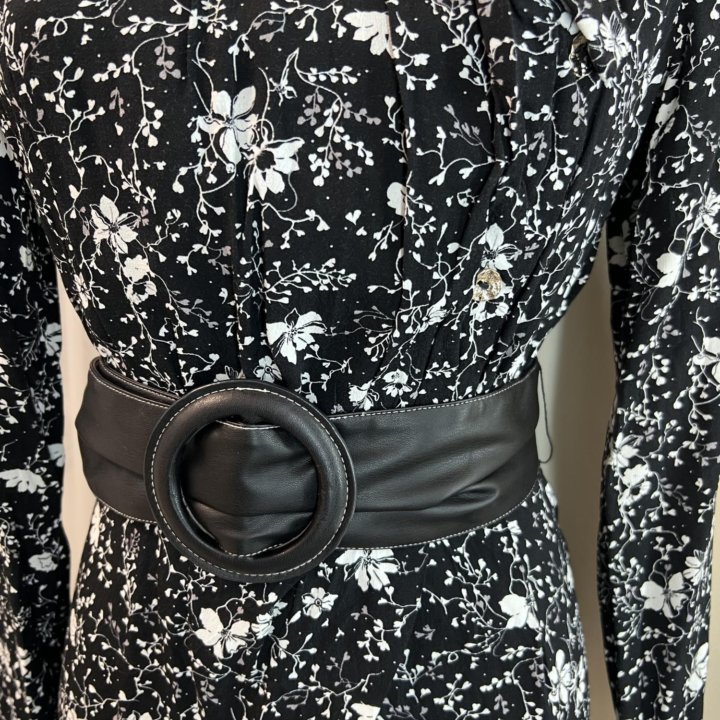 Продам платья