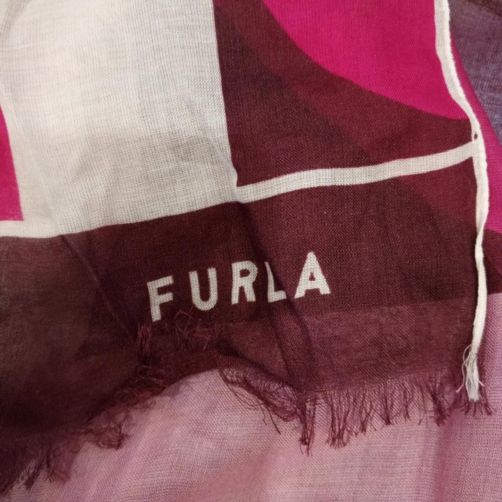 Палантин Furla