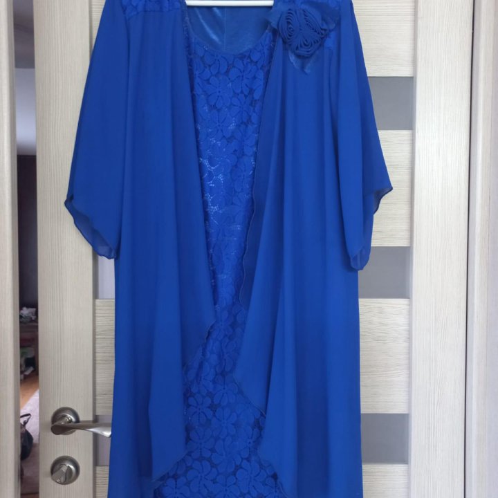 Платье вечернее