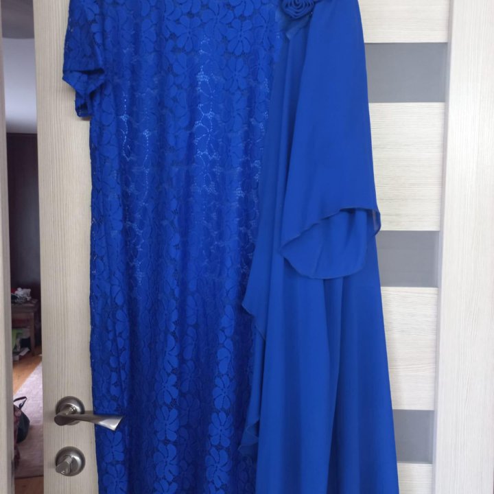 Платье вечернее