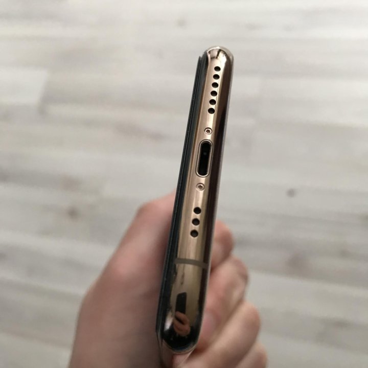 iPhone XS