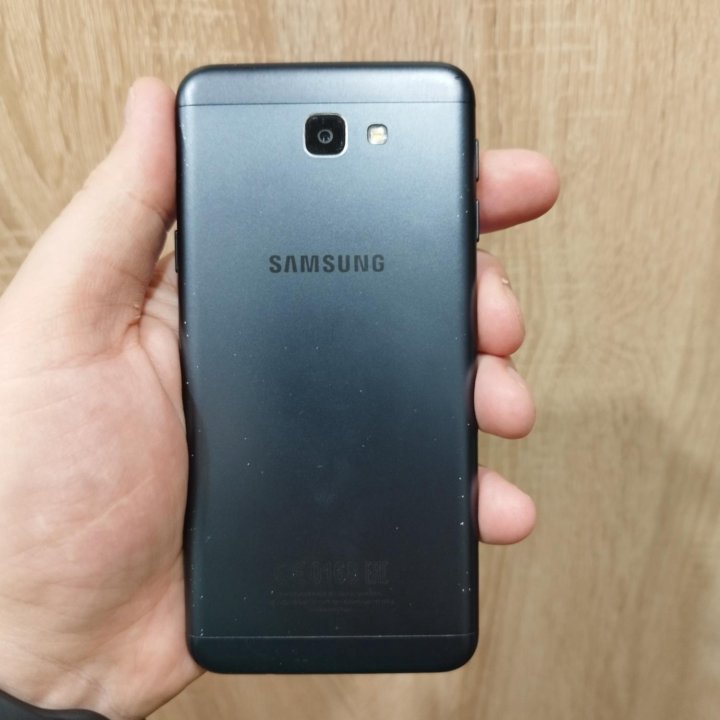 Телефон Samsung j5 prime