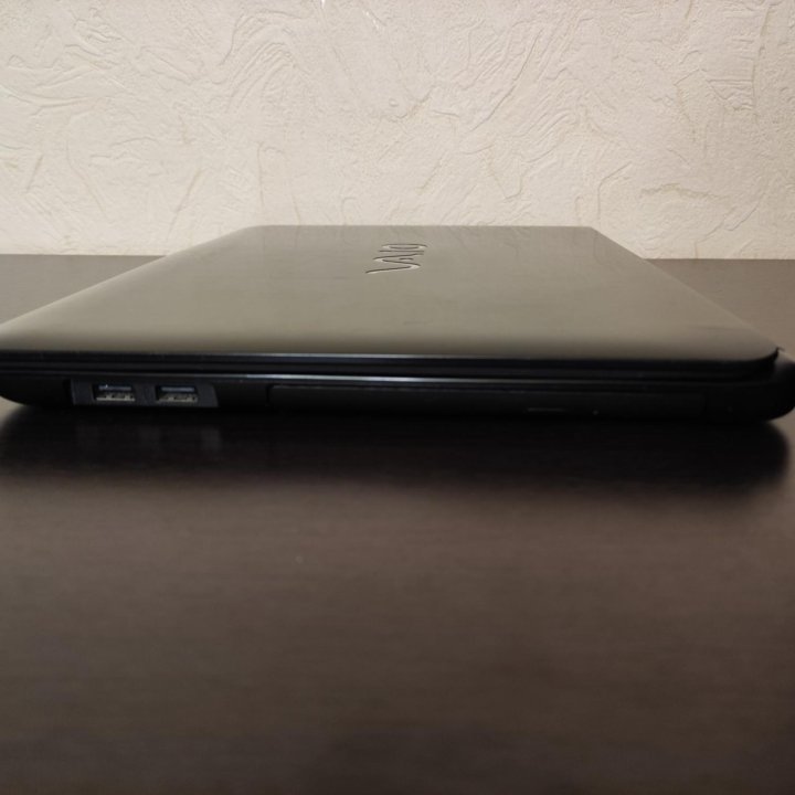 Ноутбук Sony i3 3217u / HDD 1000Гб / 6Гб озу
