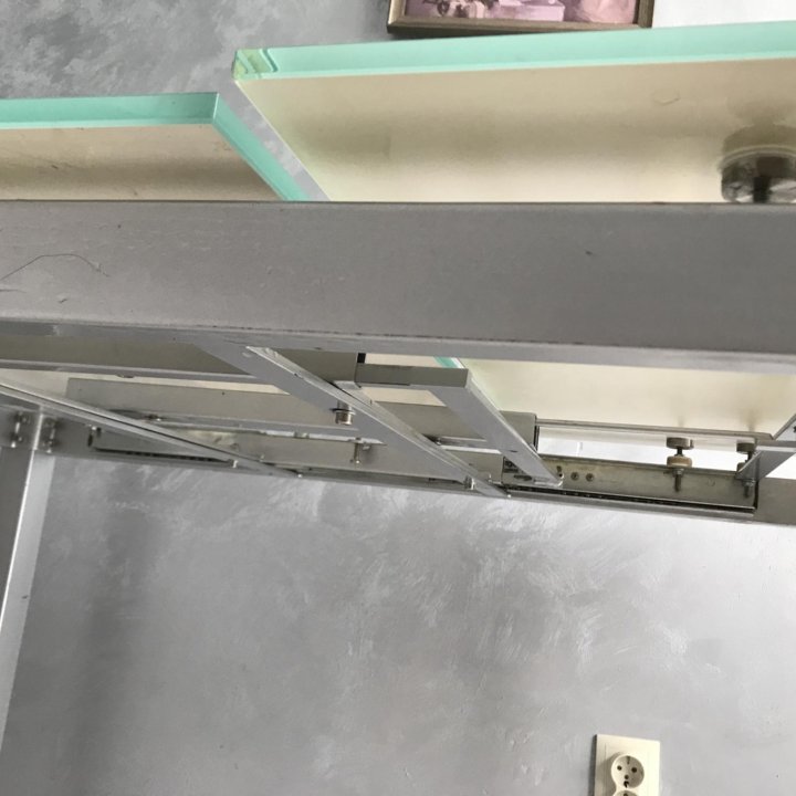 Стол кухонный стеклянный раздвижной