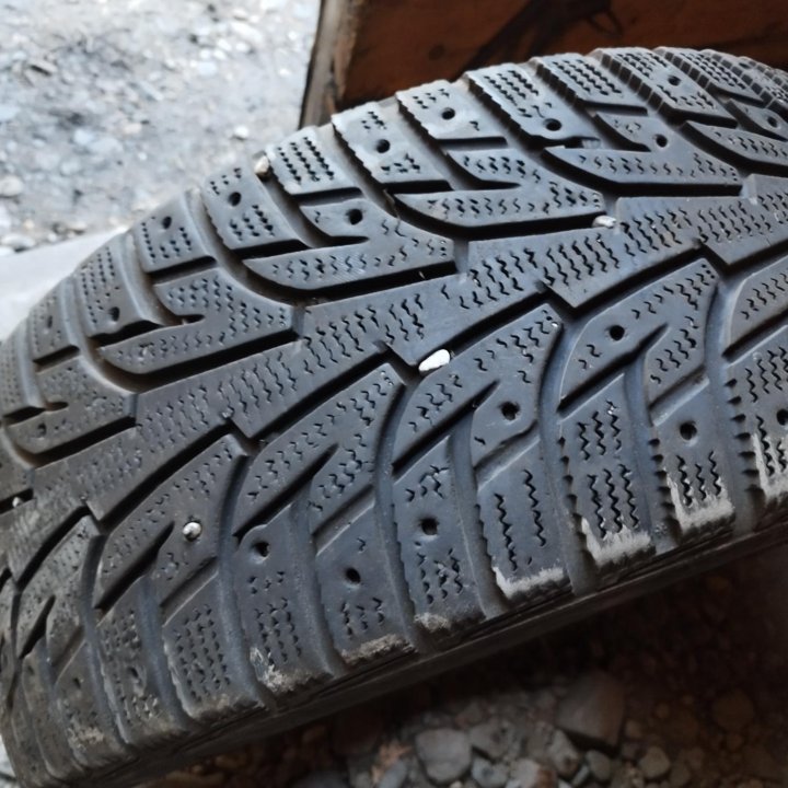 Hankook (зима, 1шт.) 215/45 R17