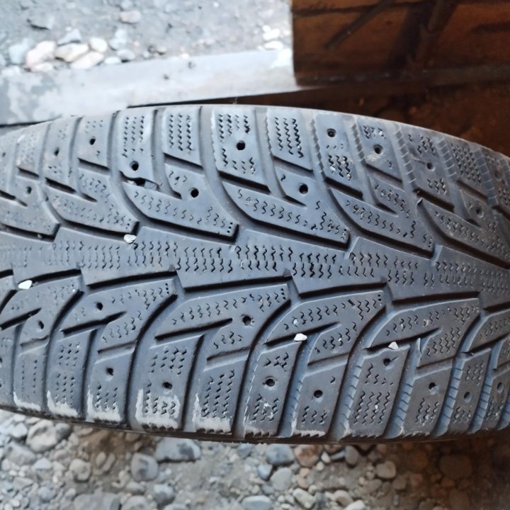 Hankook (зима, 1шт.) 215/45 R17