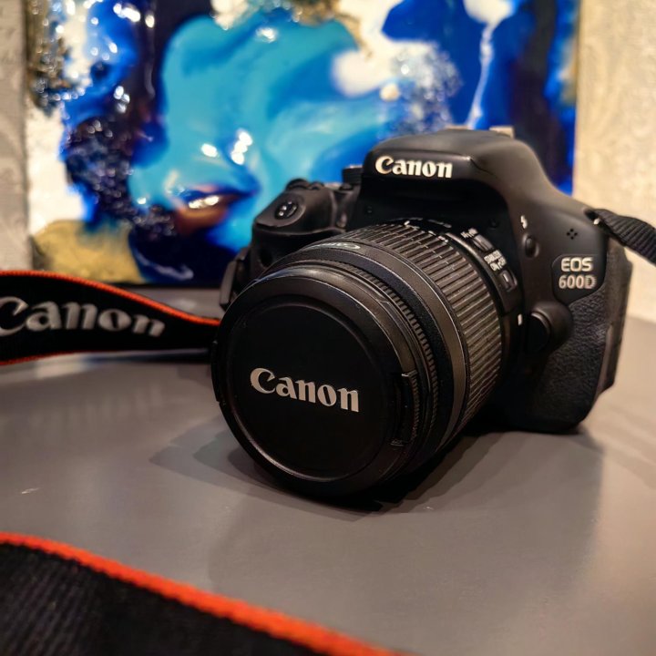 Фотоаппарат Canon 600d