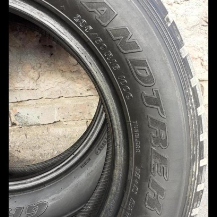 Шины Dunlop Studless Grandtrek 235/60R16 100Q