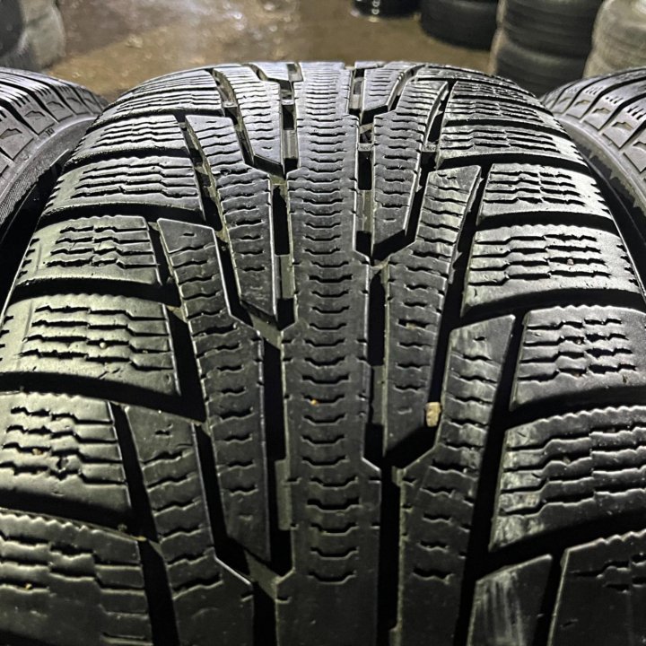 Зима Nokian Hakkapeliitta R 225/55 R17