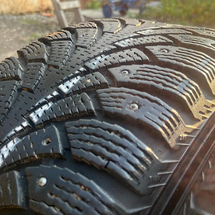 Зима Nokian Nordman 4 225/55 R17 101T