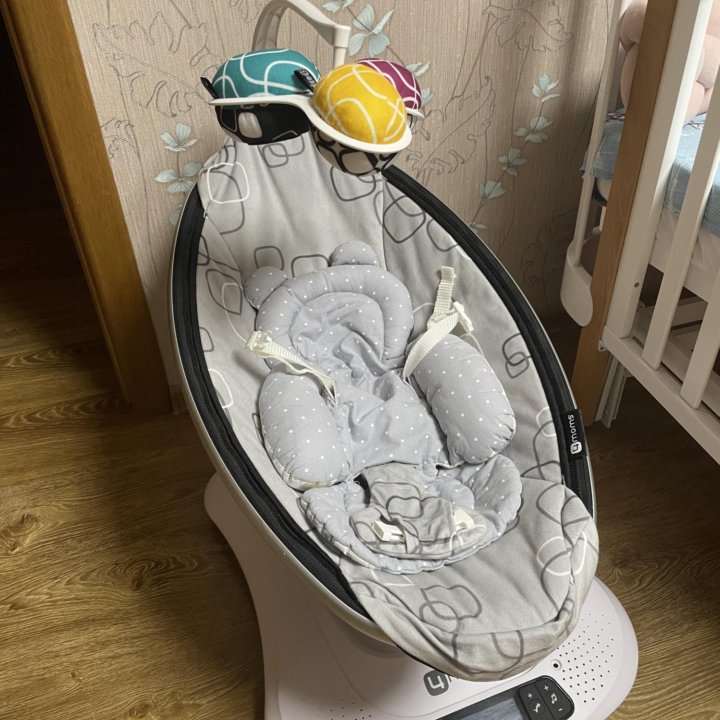 Детские качели 4moms mamaroo с вкладышем