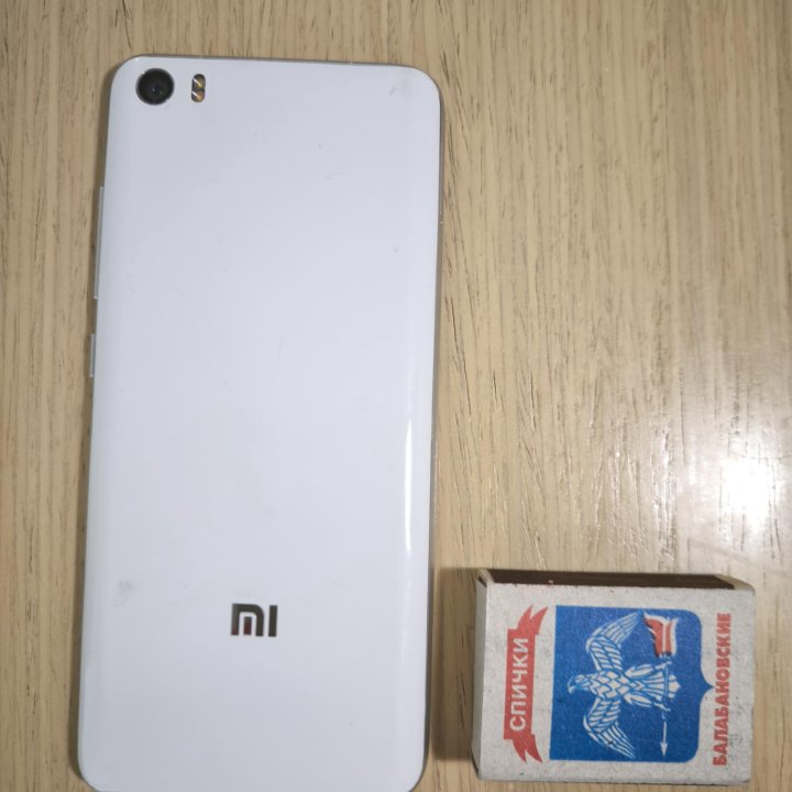 Смартфон Xiaomi mi 5, бабушкофон