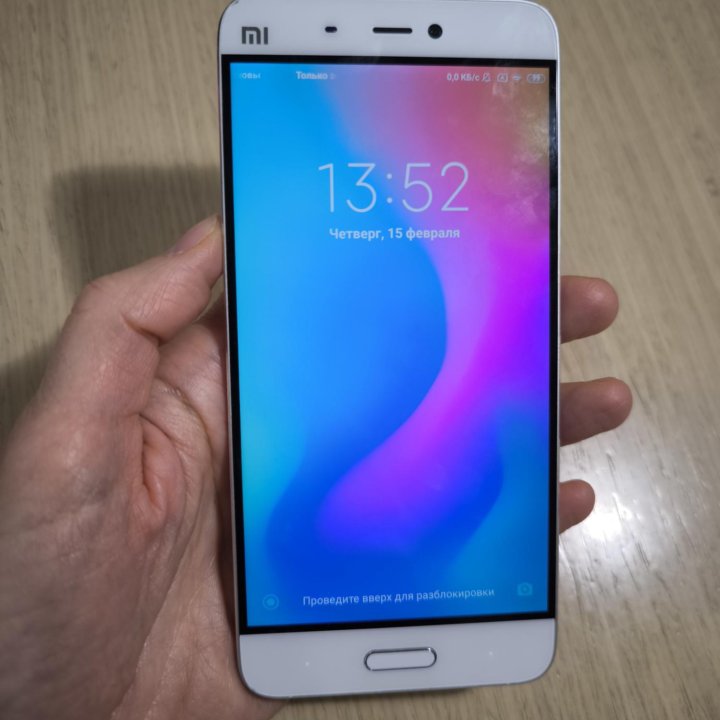 Смартфон Xiaomi mi 5, бабушкофон