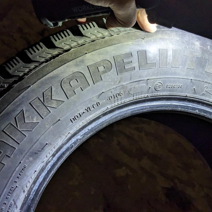 Nokian Hakkapeliitta 4 234/60 R16