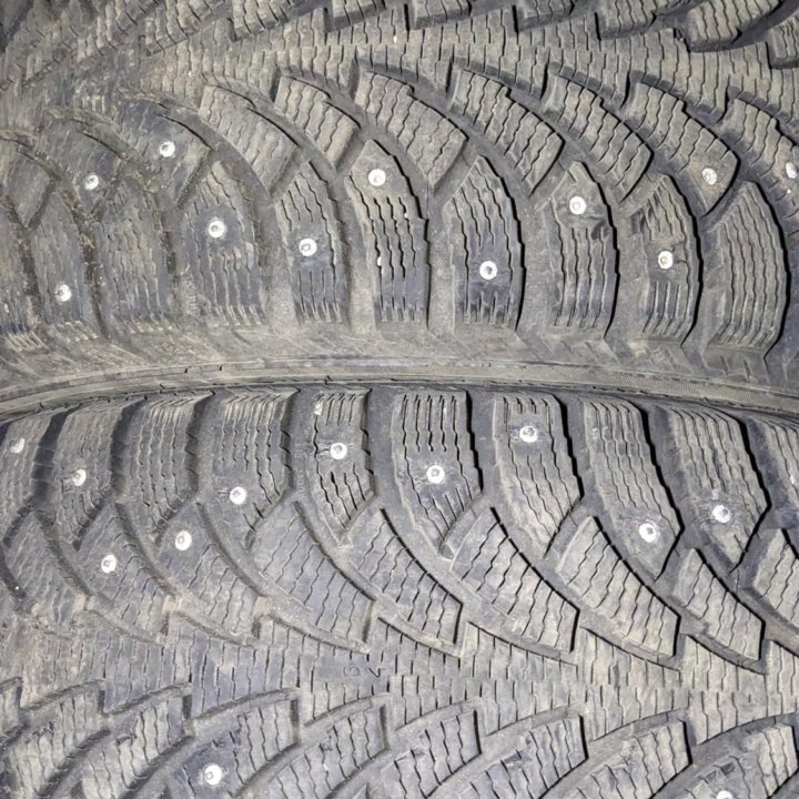 Nokian Hakkapeliitta 4 234/60 R16