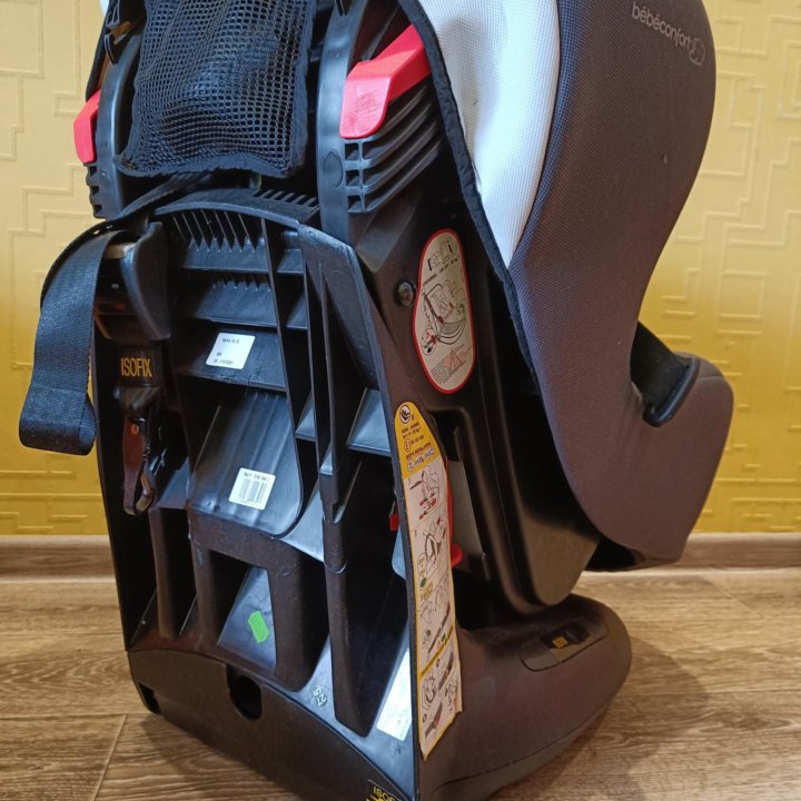 Автокресло Bebe Confort Iseos Isofix