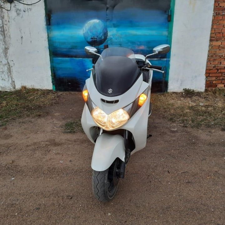 Suzuki skywave 250