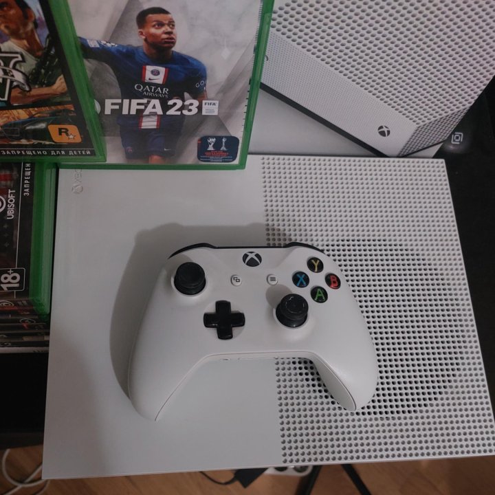 Xbox One Series S 1tb с играми