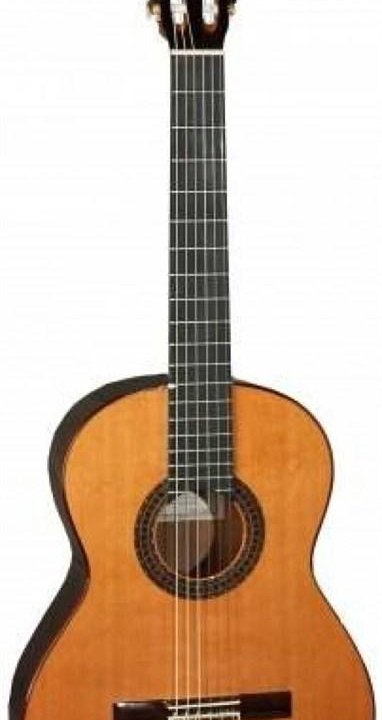 PEREZ 640 Cedar классическая гитара