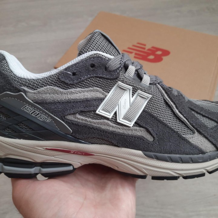 Кроссовки New Balance 1906 D