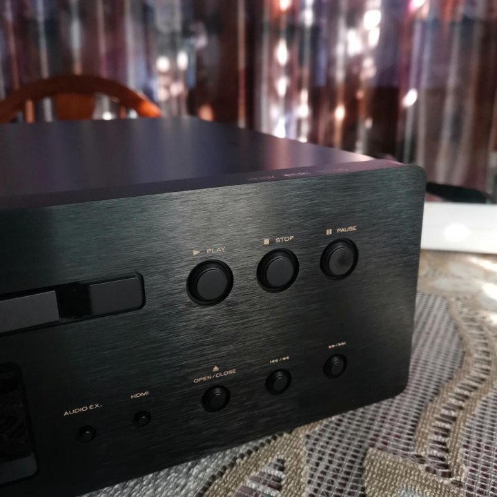 Cd проигрыватель MARANTZ DV-7001