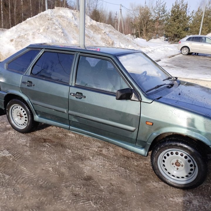 ВАЗ (Lada) 2114, 2011