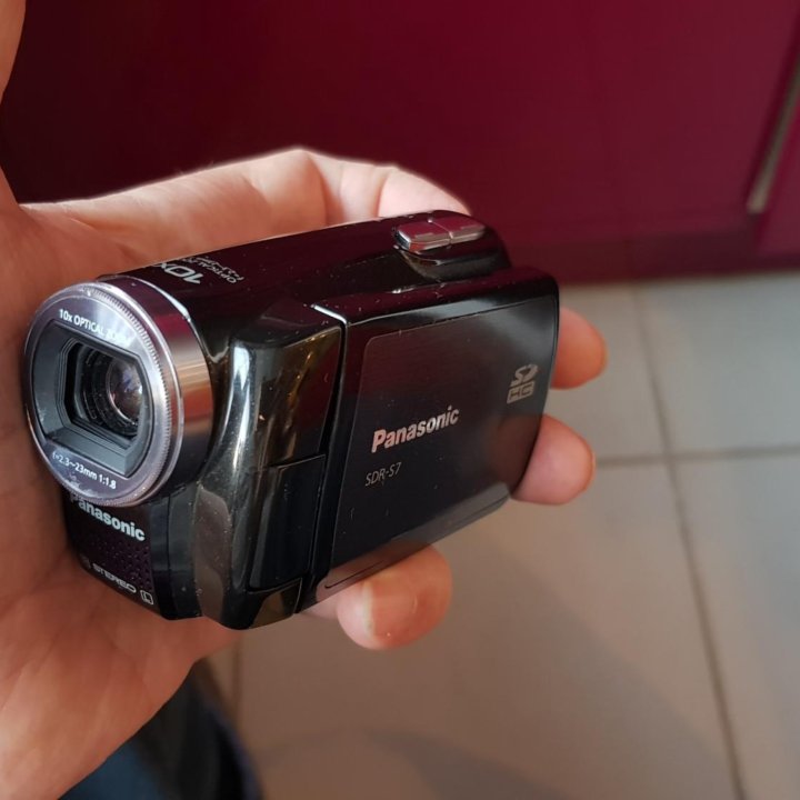 Видеокамера Panasonic SDR 57