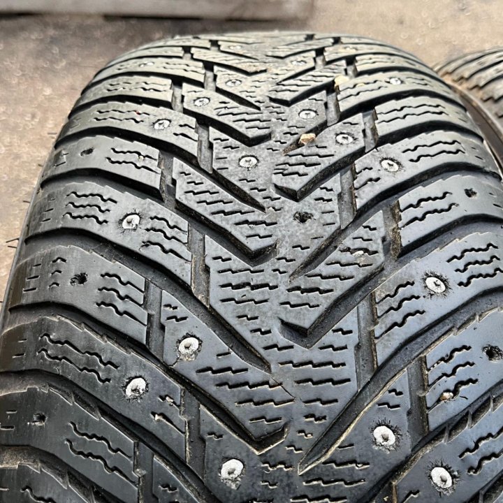 Зима Nokian Hakkapeliitta 8 225/55 R17 101T