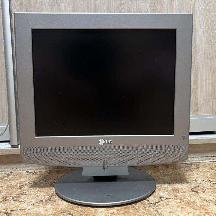 Телевизор LG 15”