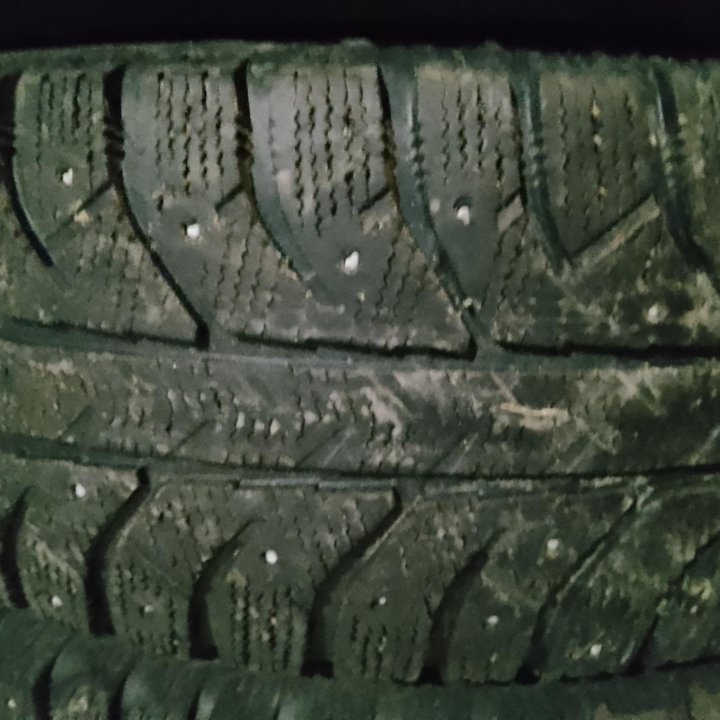 Bridgestone 215/65 R16