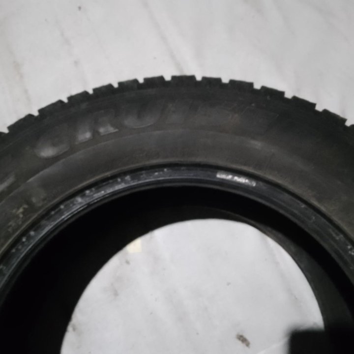 Bridgestone 215/65 R16