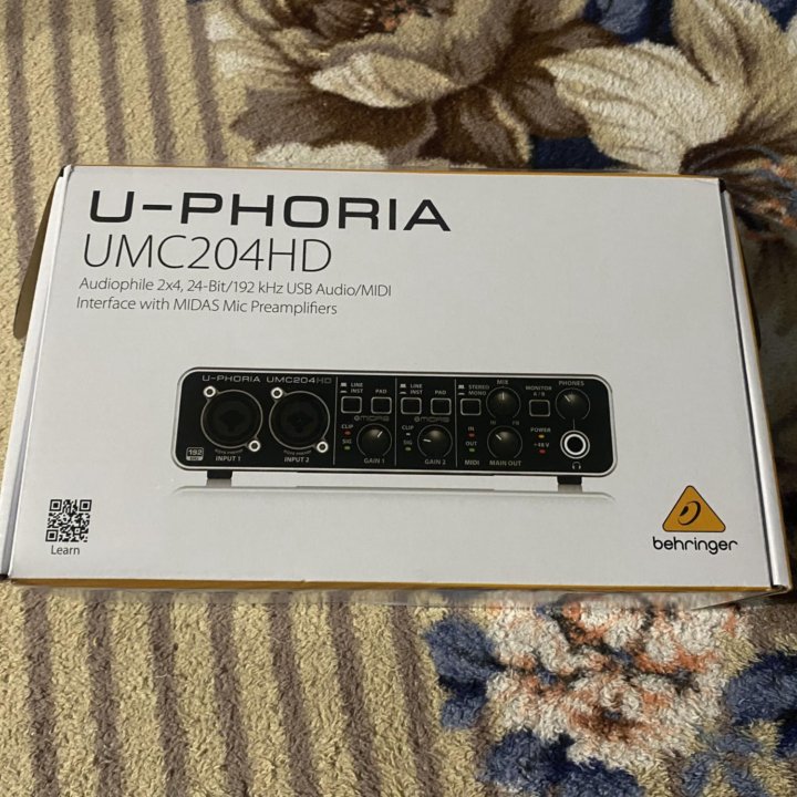 Behringer U-Phoria UMC 204 HD