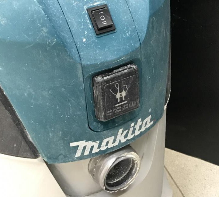 Строительный пылесос Makita VC2512L