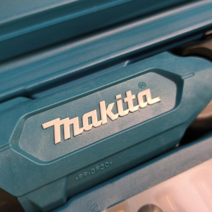 Оригинал отвёртка Makita DF001DW новая