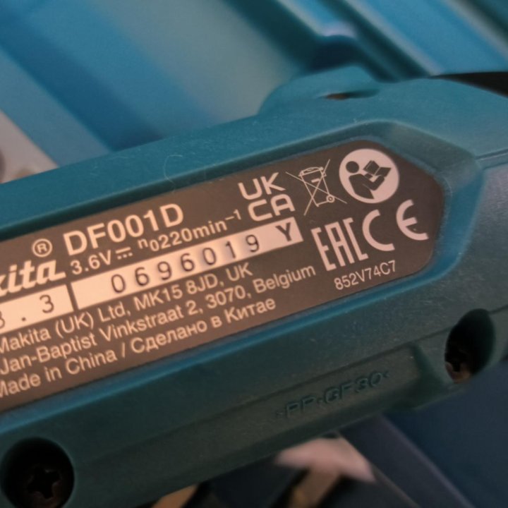 Оригинал отвёртка Makita DF001DW новая