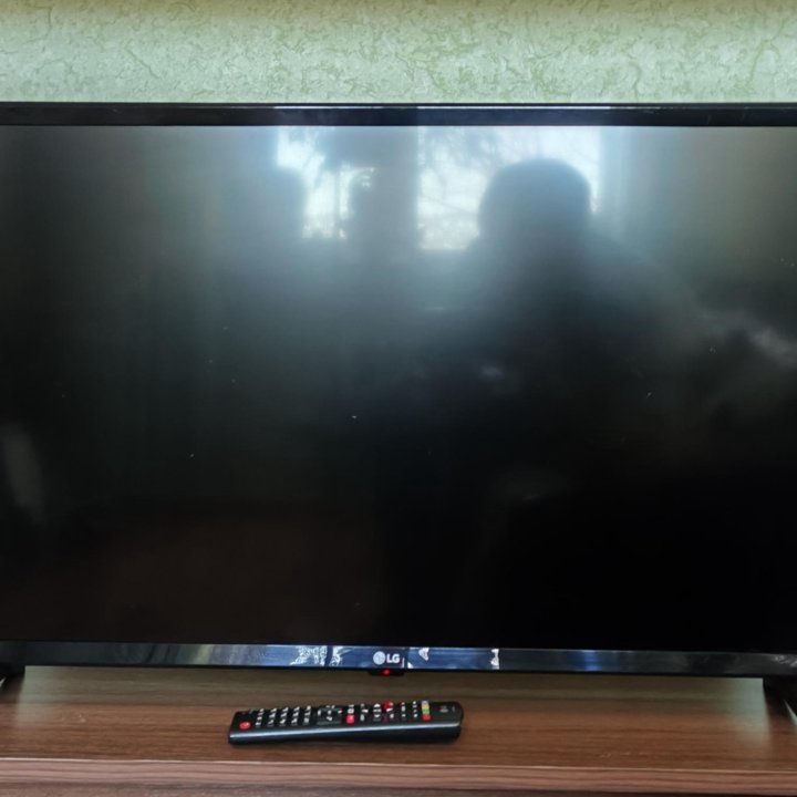 Телевизор LG с Smart TV 32 дюйма