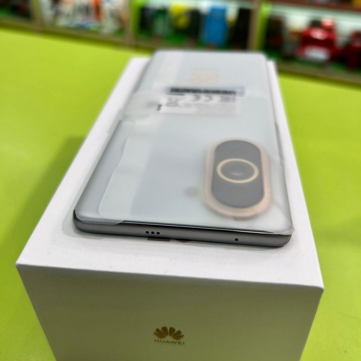 Huawei Nova 10 8/128Gb 50Мпикс 4000mAh NFC 6.67