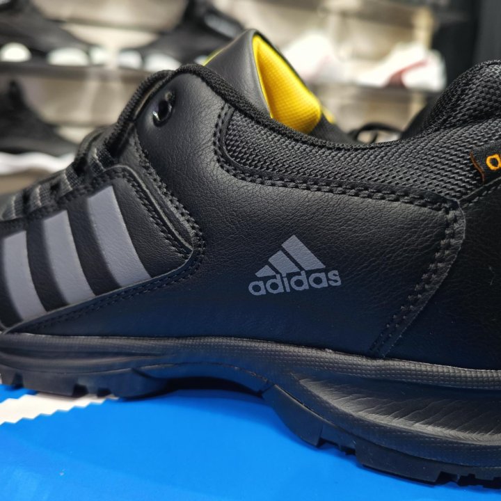 кроссовки adidas