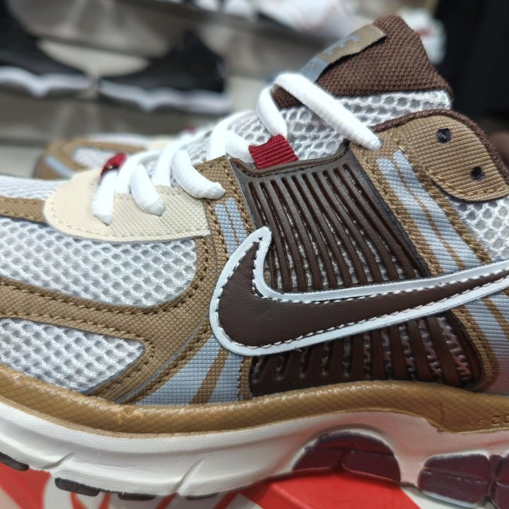 кроссовки Nike air zoom vomero 5