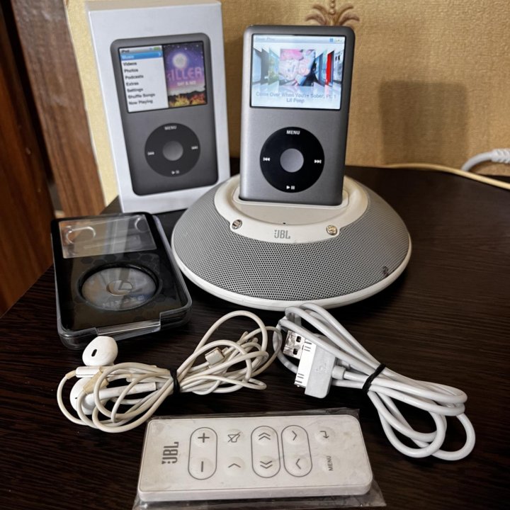 iPod Classic 7 160gb + колонка JBL